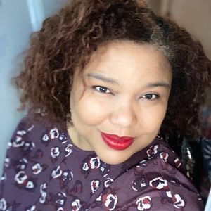 Meet your Posher, Celeste